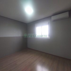 Apartamento com 60m², 2 dormitórios, 1 vaga, no bairro Vila Verde em Caxias do Sul para Alugar