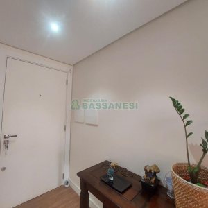 Apartamento com 81m², 2 dormitórios, 2 vagas, no bairro Jardim América em Caxias do Sul para Comprar