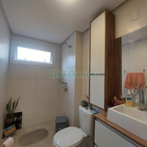 Apartamento com 81m², 2 dormitórios, 2 vagas, no bairro Jardim América em Caxias do Sul para Comprar