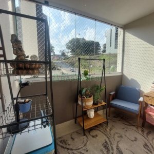 Apartamento com 81m², 2 dormitórios, 2 vagas, no bairro Jardim América em Caxias do Sul para Comprar