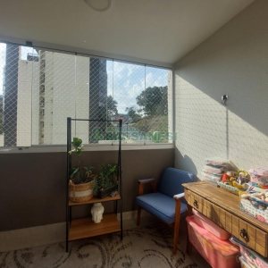 Apartamento com 81m², 2 dormitórios, 2 vagas, no bairro Jardim América em Caxias do Sul para Comprar