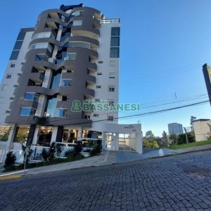 Apartamento com 81m², 2 dormitórios, 2 vagas, no bairro Jardim América em Caxias do Sul para Comprar