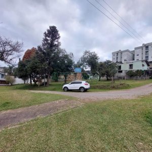 Casa com 127m², 2 dormitórios, 1 vaga, no bairro Diamantino em Caxias do Sul para Comprar