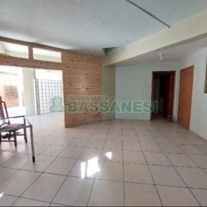 Casa com 125m², 3 dormitórios, 1 vaga, no bairro Colina Sorriso em Caxias do Sul para Alugar