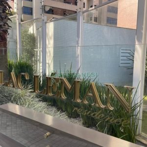 Apartamento com 245m², 3 dormitórios, 4 vagas, no bairro Madureira em Caxias do Sul para Comprar