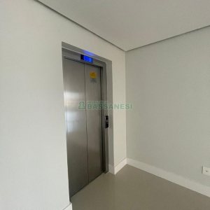 Apartamento com 245m², 3 dormitórios, 4 vagas, no bairro Madureira em Caxias do Sul para Comprar