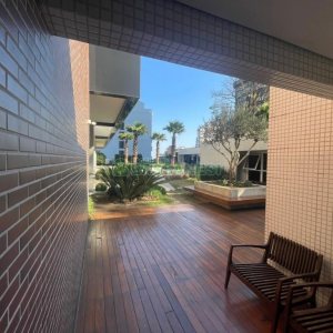 Apartamento com 245m², 3 dormitórios, 4 vagas, no bairro Madureira em Caxias do Sul para Comprar