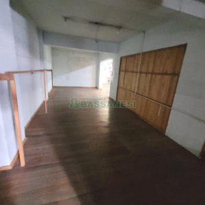 Loja com 290m², no bairro Centro em Caxias do Sul para Alugar