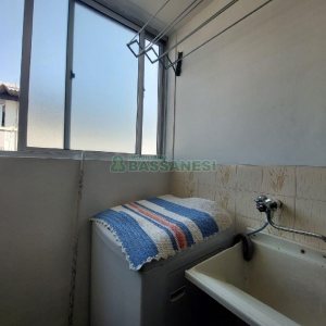 Apto Mobiliado com 54m², 2 dormitórios, no bairro Santa Catarina em Caxias do Sul para Alugar