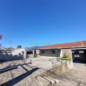 Pavilhão com 276m², no bairro São Ciro em Caxias do Sul para Alugar