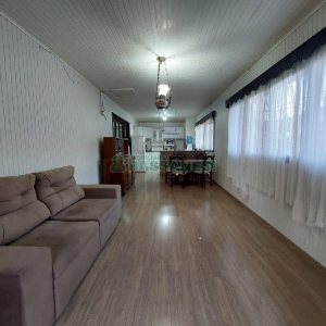 Casa com 500m², 4 dormitórios, 1 vaga, no bairro São Luiz em Caxias do Sul para Alugar