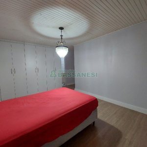 Casa com 500m², 4 dormitórios, 1 vaga, no bairro São Luiz em Caxias do Sul para Alugar