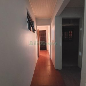 Casa Comercial com 500m², 4 dormitórios, 1 vaga, no bairro São Luiz em Caxias do Sul para Alugar