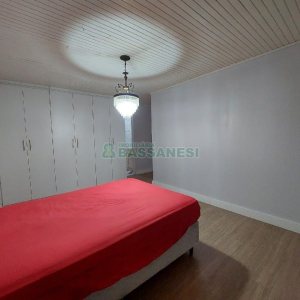 Casa Comercial com 500m², 4 dormitórios, 1 vaga, no bairro São Luiz em Caxias do Sul para Alugar