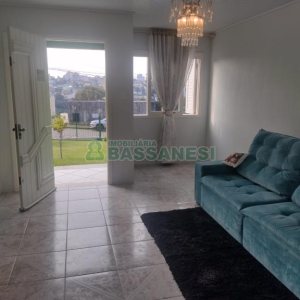 Casa com 136m², 2 dormitórios, 2 vagas, no bairro Salgado Filho em Caxias do Sul para Comprar