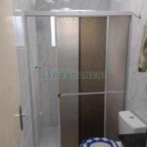 Casa com 136m², 2 dormitórios, 2 vagas, no bairro Salgado Filho em Caxias do Sul para Comprar