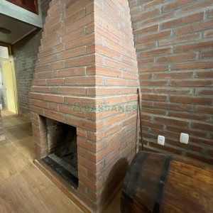 Chácara com 360m², 3 dormitórios, 1 vaga, no bairro Vila Cristina em Caxias do Sul para Comprar