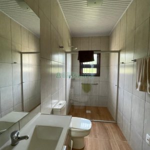 Chácara com 360m², 3 dormitórios, 1 vaga, no bairro Vila Cristina em Caxias do Sul para Comprar