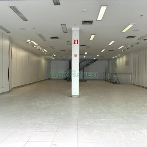 Loja com 600m², no bairro Centro em Caxias do Sul para Alugar
