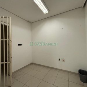 Loja com 600m², no bairro Centro em Caxias do Sul para Alugar