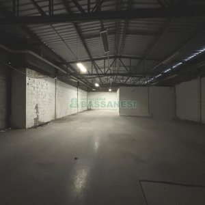 Loja com 600m², no bairro Centro em Caxias do Sul para Alugar