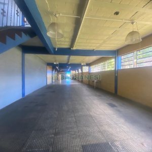 Pavilhão com 600m², 2 vagas, no bairro Bela Vista em Caxias do Sul para Alugar ou Comprar