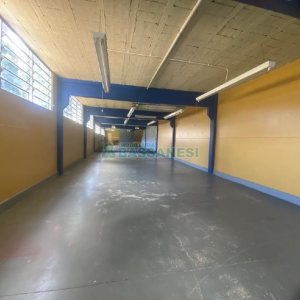 Pavilhão com 600m², 2 vagas, no bairro Bela Vista em Caxias do Sul para Alugar ou Comprar