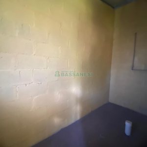 Pavilhão com 600m², 2 vagas, no bairro Bela Vista em Caxias do Sul para Alugar ou Comprar