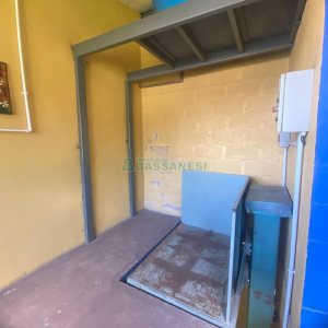 Pavilhão com 600m², 2 vagas, no bairro Bela Vista em Caxias do Sul para Alugar ou Comprar