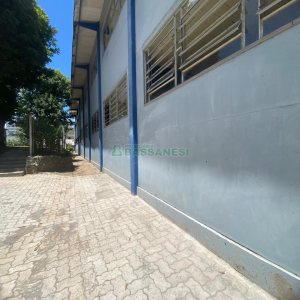 Pavilhão com 600m², 2 vagas, no bairro Bela Vista em Caxias do Sul para Alugar ou Comprar