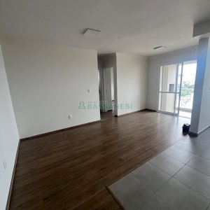Apartamento com 55m², 2 dormitórios, 1 vaga, no bairro Panazzolo em Caxias do Sul para Alugar
