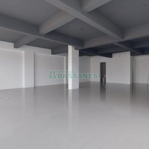 Loja com 100m², no bairro Sagrada Família em Caxias do Sul para Alugar