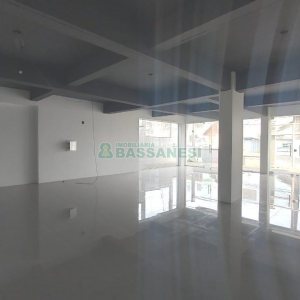 Loja com 100m², no bairro Sagrada Família em Caxias do Sul para Alugar