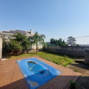 Casa com 200m², 2 dormitórios, 1 vaga, no bairro Nossa Senhora da Saúde em Caxias do Sul para Alugar