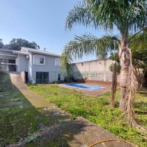 Casa com 200m², 2 dormitórios, 1 vaga, no bairro Nossa Senhora da Saúde em Caxias do Sul para Alugar