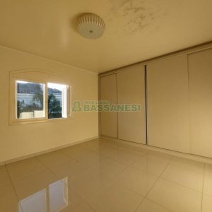 Casa com 200m², 2 dormitórios, 1 vaga, no bairro Nossa Senhora da Saúde em Caxias do Sul para Alugar