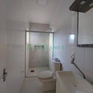 Casa com 200m², 2 dormitórios, 1 vaga, no bairro Nossa Senhora da Saúde em Caxias do Sul para Alugar