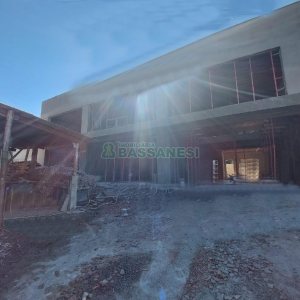 Loja com 138m², no bairro Cruzeiro em Caxias do Sul para Alugar