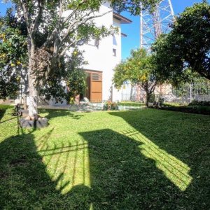 Casa com 353m², 4 dormitórios, 2 vagas, no bairro Petrópolis em Caxias do Sul para Comprar