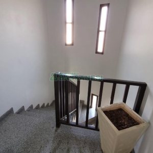 Casa com 353m², 4 dormitórios, 2 vagas, no bairro Petrópolis em Caxias do Sul para Comprar