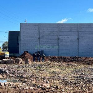 Pavilhão com 1300m², no bairro Desvio Rizzo em Caxias do Sul para Alugar