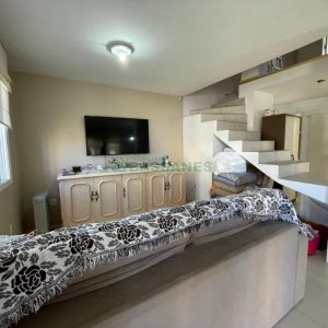 Casa com 141m², 3 dormitórios, 1 vaga, no bairro Santa Lúcia em Caxias do Sul para Comprar