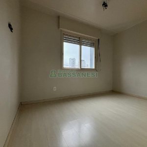 Apartamento com 42m², 1 dormitório, no bairro Lourdes em Caxias do Sul para Alugar