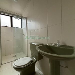 Apartamento com 42m², 1 dormitório, no bairro Lourdes em Caxias do Sul para Alugar