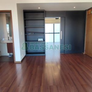 Sala com 205m², 3 vagas, no bairro Centro em Caxias do Sul para Comprar