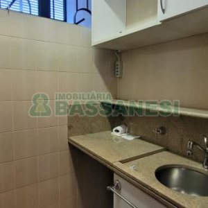 Sala com 205m², 3 vagas, no bairro Centro em Caxias do Sul para Comprar