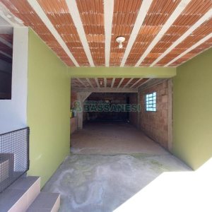 Chácara com 81307m², 4 dormitórios, 2 vagas, no bairro 3 Legua em Caxias do Sul para Comprar