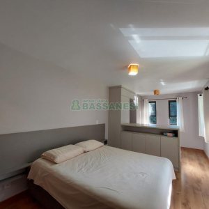 Chácara com 81307m², 4 dormitórios, 2 vagas, no bairro 3 Legua em Caxias do Sul para Comprar