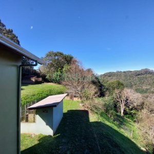 Chácara com 81307m², 4 dormitórios, 2 vagas, no bairro 3 Legua em Caxias do Sul para Comprar