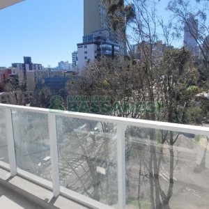 Apartamento com 186m², 3 dormitórios, 2 vagas, no bairro Exposição em Caxias do Sul para Comprar